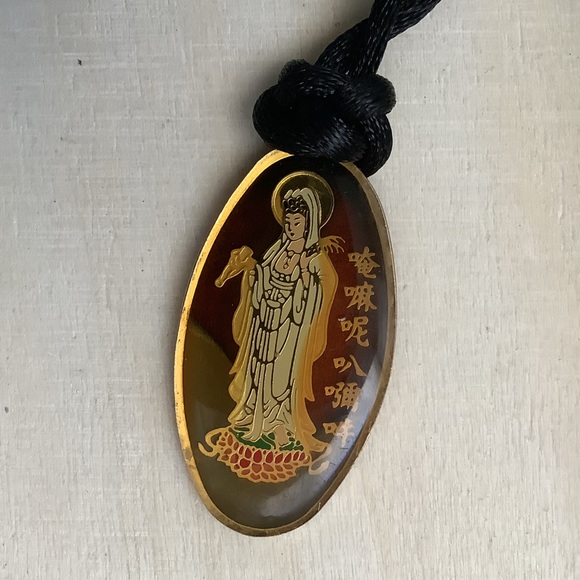 New vintage Quan Yin / Kwan Yin pendant necklace - Picture 6 of 13